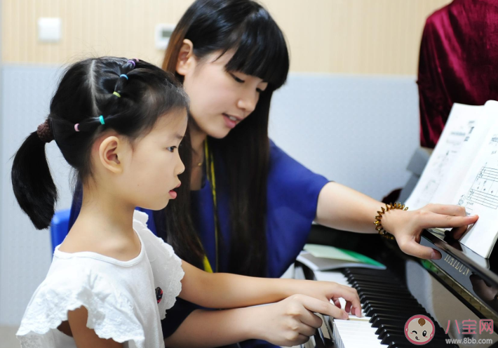 孩子彈鋼琴家長可以陪練嗎 不懂鋼琴能陪練嗎