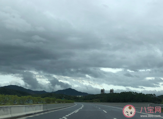 關(guān)于想爺爺奶奶了的說說心情短語 想念爺爺奶奶發(fā)朋友圈文案