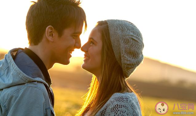 回避型人格適合談戀愛嗎 和回避型的人戀愛要注意什么