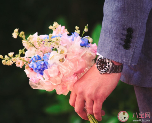 為什么有些男生總覺得異性對自己有意思 什么時候男生最容易自作多情