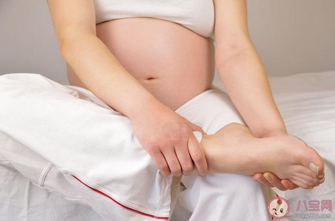 孕期腿腳水腫怎么緩解不適 緩解腿腳水腫的方法 孕期腿腳水腫怎么緩解不適 緩解腿腳水腫的方法