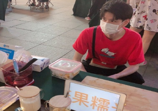 關于夏天晚上去逛夜市的心情說說 逛街去逛夜市發朋友圈句子