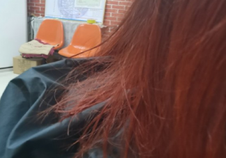 關(guān)于染頭發(fā)了了發(fā)朋友圈心情句子 頭發(fā)染了換顏色了幽默搞笑句子