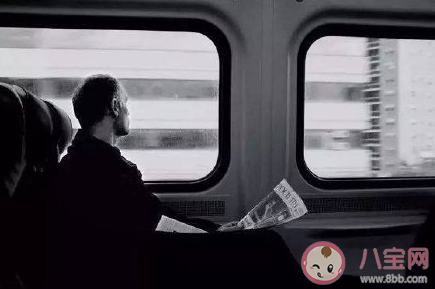 紙質報紙還有必要存在嗎 你還會買紙質報紙嗎