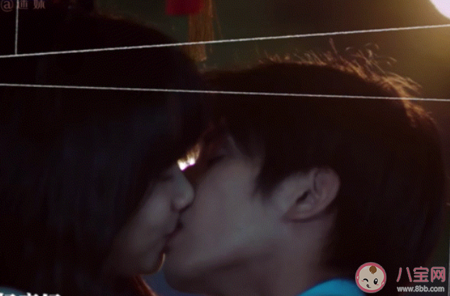 以家人之名凌霄什么時候喜歡的李尖尖 感情線什么時候開始