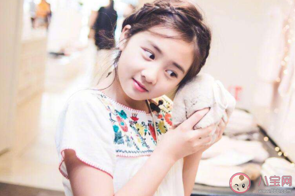 門開著開著女兒就長大了朋友圈感慨說說 門開著開著女兒就長大了感受分享 門開著開著女兒就長大了朋友圈感慨說說 門開著開著女兒就長大了感受分享