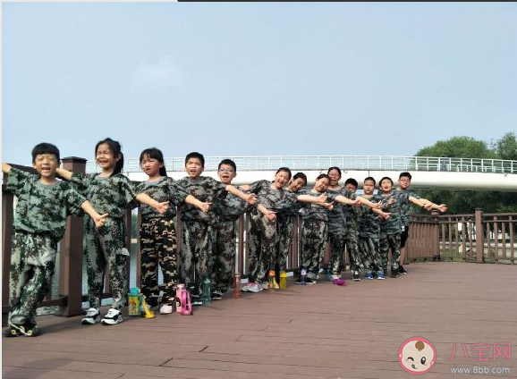 關于孩子參加軍訓家長心情說說 孩子軍訓家長發朋友圈的說說