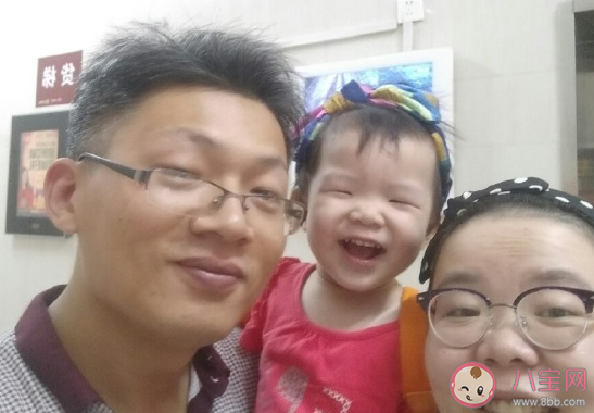 一家三口出去玩曬朋友圈說說 一家三口的照片幽默文案