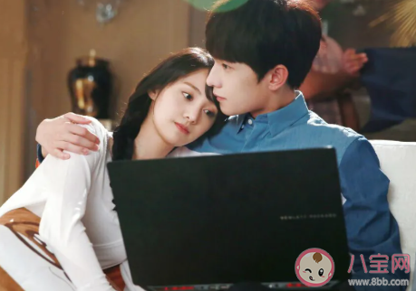 游戲中撩人的經(jīng)典對話句子 玩游戲時怎么要微信