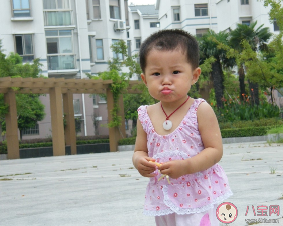 孩子臉色蠟黃不長(zhǎng)肉怎么吃 孩子臉色發(fā)黃飲食注意事項(xiàng)