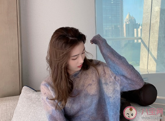 穿新衣服發朋友圈心情說說 曬新衣服文案句子