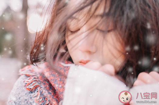 和女生聊天怎么對話顯得幽默 怎么讓女生主動給你打電話