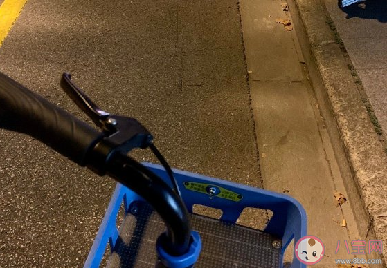 關于一個人騎車的心情說說 夜晚一個人騎車感言感慨文案 關于一個人騎車的心情說說 夜晚一個人騎車感言感慨文案