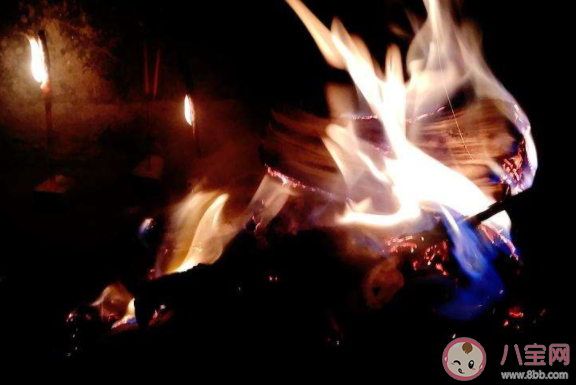 中元節燒紙可以提前幾天燒么 中元節燒紙有什么講究