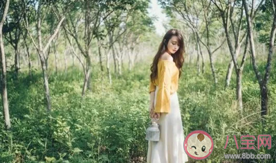 主動找女生聊天怎么逗開心 主動找女生聊天怎么找話題