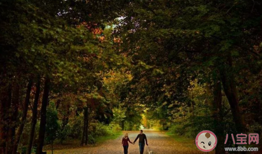 和女生聊天必備的50個聊天套路 特別爆笑又逗比的段子 和女生聊天必備的50個聊天套路 特別爆笑又逗比的段子