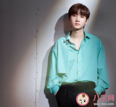 我的世界怎么會(huì)一直在下雨是什么歌《講個(gè)笑話》歌詞介紹在線聽歌 我的世界怎么會(huì)一直在下雨是什么歌《講個(gè)笑話》歌詞介紹在線聽歌