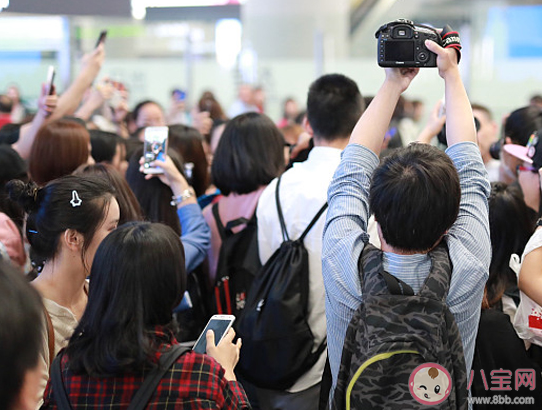 代拍明星應(yīng)該被禁止嗎 為什么明星討厭代拍