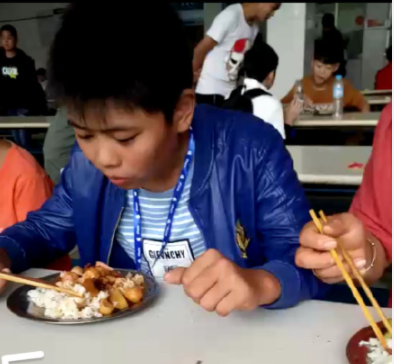 寶貝開學住校了媽媽不舍得的心情句子 孩子開學住宿舍了媽媽心情說說