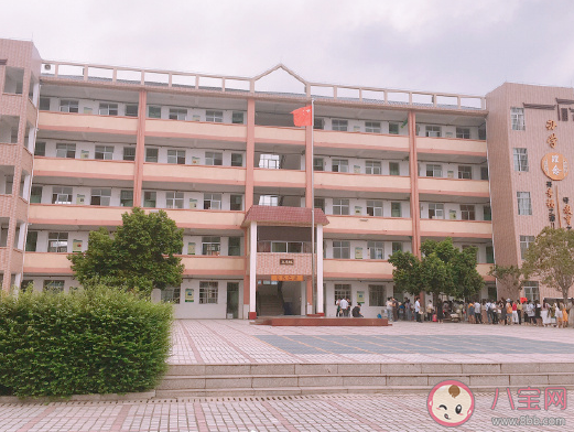 回到母校發朋友圈心情說說 回母校了感慨感言句子 回到母校發朋友圈心情說說 回母校了感慨感言句子