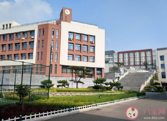 表示回到母校的感慨文案說說 重回母校怎么發朋友圈句子