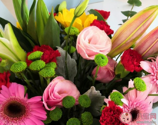 教師節收到學生送的花心情說說 教師節收到花了曬朋友圈配文