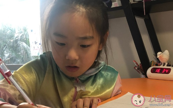 孩子終于去學校了媽媽心情感言 孩子終于去學校的搞笑朋友圈說說 孩子終于去學校了媽媽心情感言 孩子終于去學校的搞笑朋友圈說說