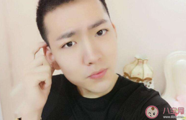 海倫《游山戀》歌詞是什么 《游山戀》完整版歌詞在線聽(tīng)歌