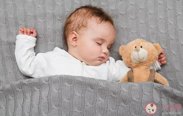 花姓男孩簡(jiǎn)單霸氣名字怎么起 花姓男孩古風(fēng)高級(jí)名字推薦