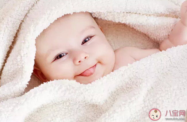 入秋后給寶寶蓋什么被子好 寶寶蓋被子有什么要求