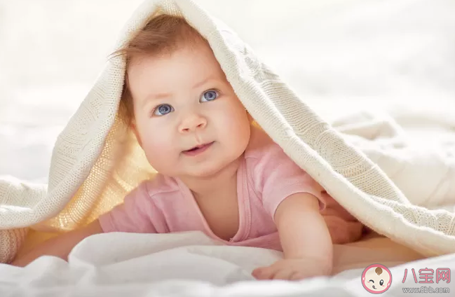 入秋后給寶寶蓋什么被子好 寶寶蓋被子有什么要求