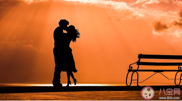 學歷不同的人真的可以走到一起嗎 學歷不同的兩個人在一起能長久嗎 學歷不同的人真的可以走到一起嗎 學歷不同的兩個人在一起能長久嗎