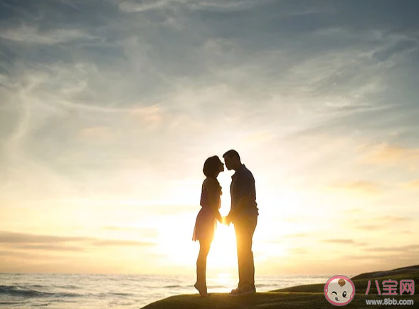 學歷不同的人真的可以走到一起嗎 學歷不同的兩個人在一起能長久嗎 學歷不同的人真的可以走到一起嗎 學歷不同的兩個人在一起能長久嗎