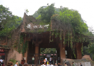 國慶節(jié)人太多了心情說說 國慶節(jié)人擠人發(fā)朋友圈感言