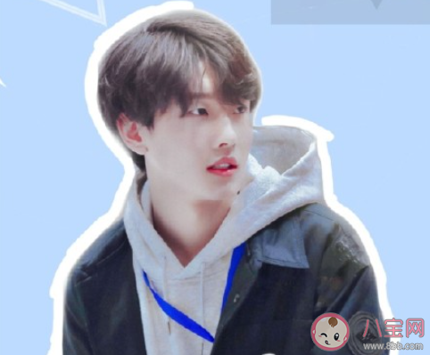 花海中的少年一路向北是什么梗 花海中的少年一路向北梗的出處是什么 花海中的少年一路向北是什么梗 花海中的少年一路向北梗的出處是什么