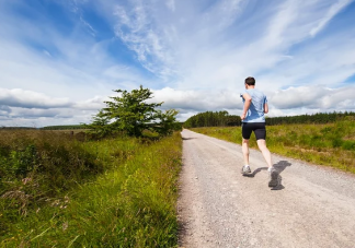 晨跑好還是夜跑好疑惑解答 晨跑和夜跑怎么選擇