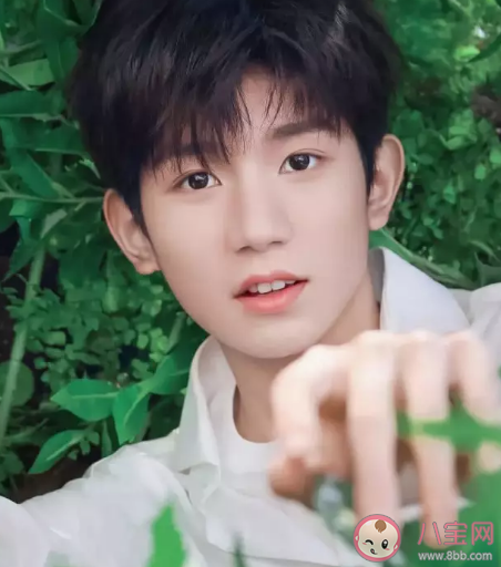 王源我沒有主持人證是什么梗 王源主持過哪些綜藝節目