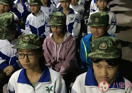 女兒軍訓最后一天的發朋友圈說說 女兒軍訓最后一天心情感言 女兒軍訓最后一天的發朋友圈說說 女兒軍訓最后一天心情感言