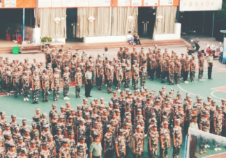 女兒軍訓最后一天的發朋友圈說說 女兒軍訓最后一天心情感言