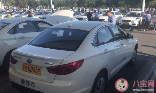 關于第一天學車的心情說說 第一天學車搞笑幽默句子