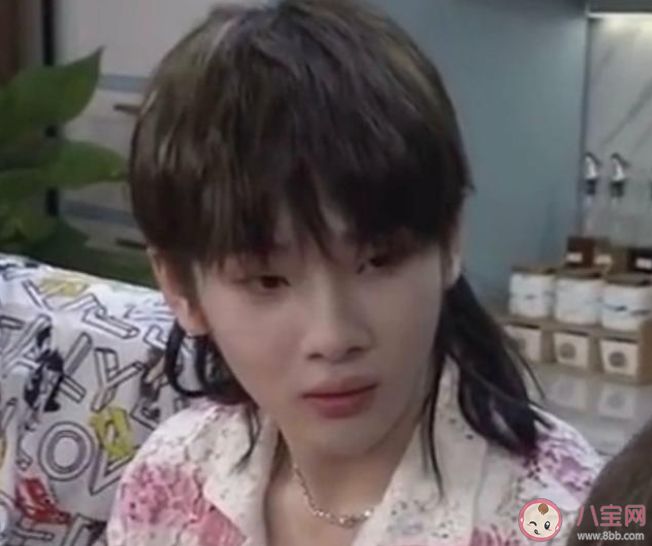 劉謙把碎紙條變成面條吃掉了是怎么回事 他吃的是真的面條嗎