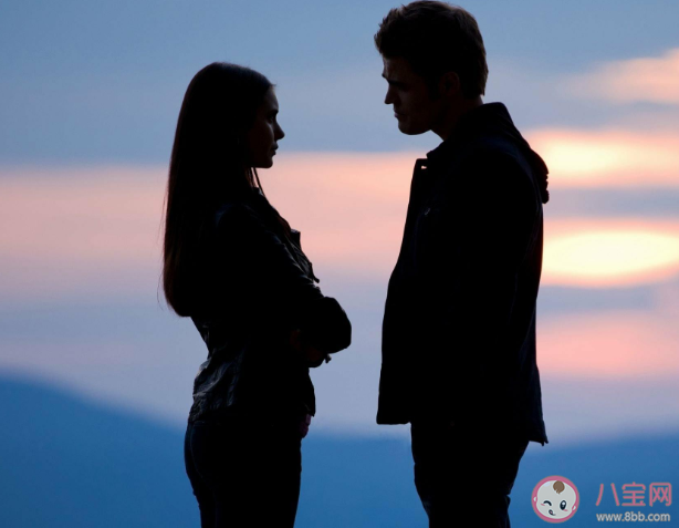 為什么女生提分手男生立刻就答應 男生想分手為什么不直接說