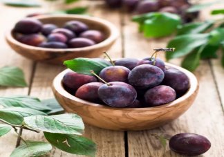 吃西梅拉肚子是怎么回事 吃西梅為什么會拉肚子