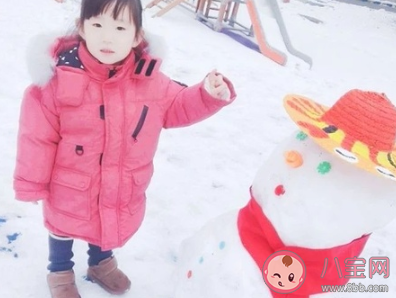 2020打雪仗堆雪人200字作文大全 打雪仗堆雪人作文素材 2020打雪仗堆雪人200字作文大全 打雪仗堆雪人作文素材