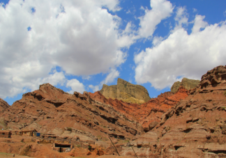新疆101公路沿途可以看見幾種自然風光景致 最佳觀賞季節是什么時候