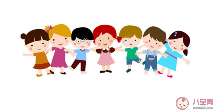 幼兒園的孩子就早戀正常嗎 幼兒園小朋友戀愛家長應(yīng)該怎么辦