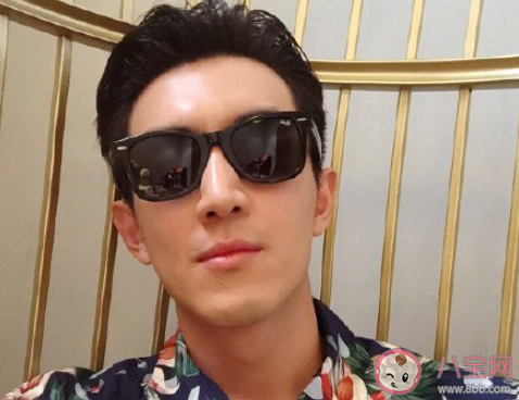 林更新被大姐攔車門要合影是怎么回事 師太比劃比劃是什么梗