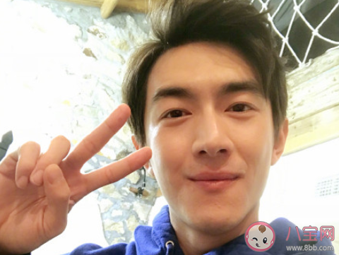 林更新被大姐攔車門要合影是怎么回事 師太比劃比劃是什么梗