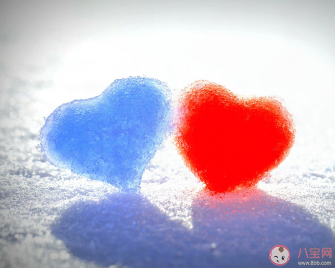 為什么前任拒絕復合但又主動找你聊天 如何處理這種尷尬的關系