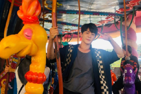 塌房人是什么意思 塌房人是什么梗